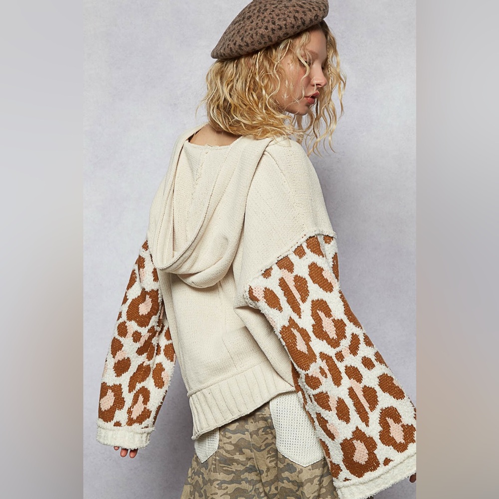 P12 New POL Leopard Heart Knit Hoodie - Picture 2 of 6